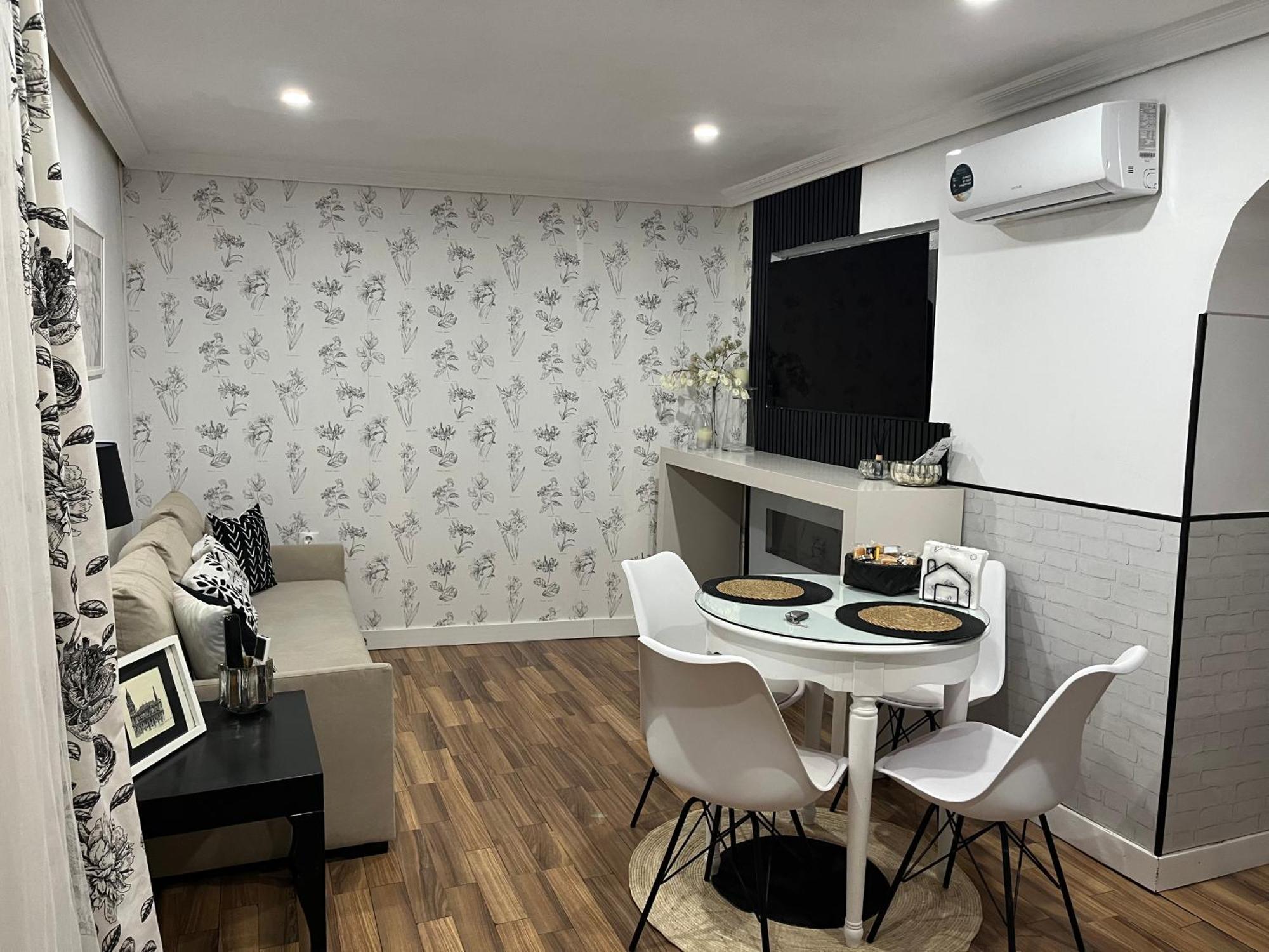 Torres De La Catedral Apartment Jaen Exterior photo